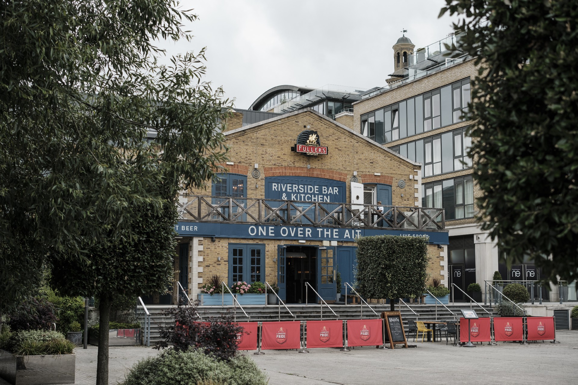 One Over The Ait, Brentford